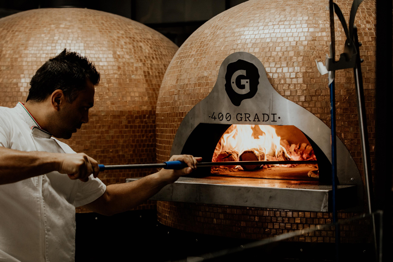 400 Gradi is here | Look East